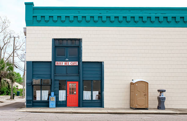 Porta potty delivery and setup in Albany, WI